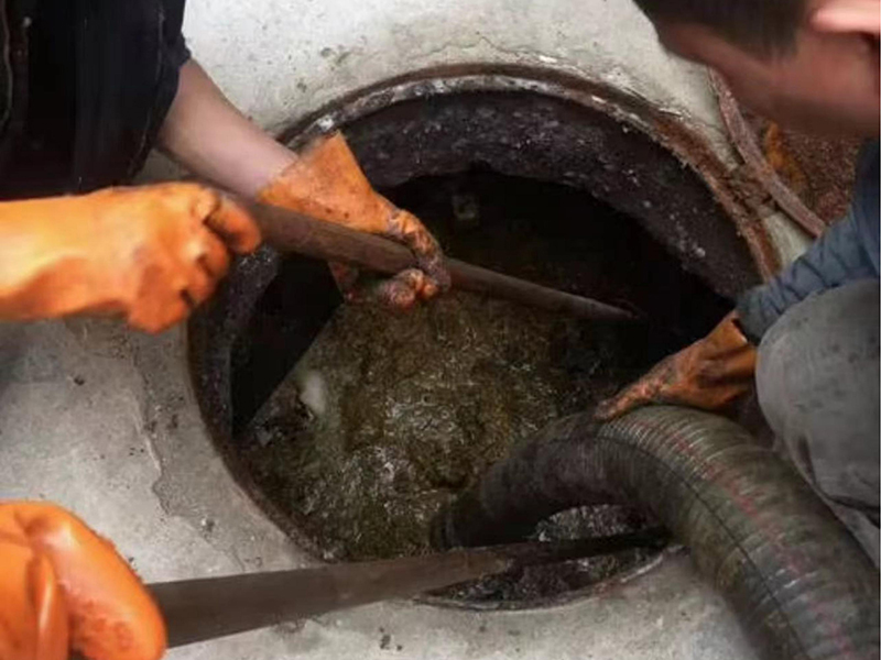 汪场镇化油池、化粪池清理要做哪些安全措施？